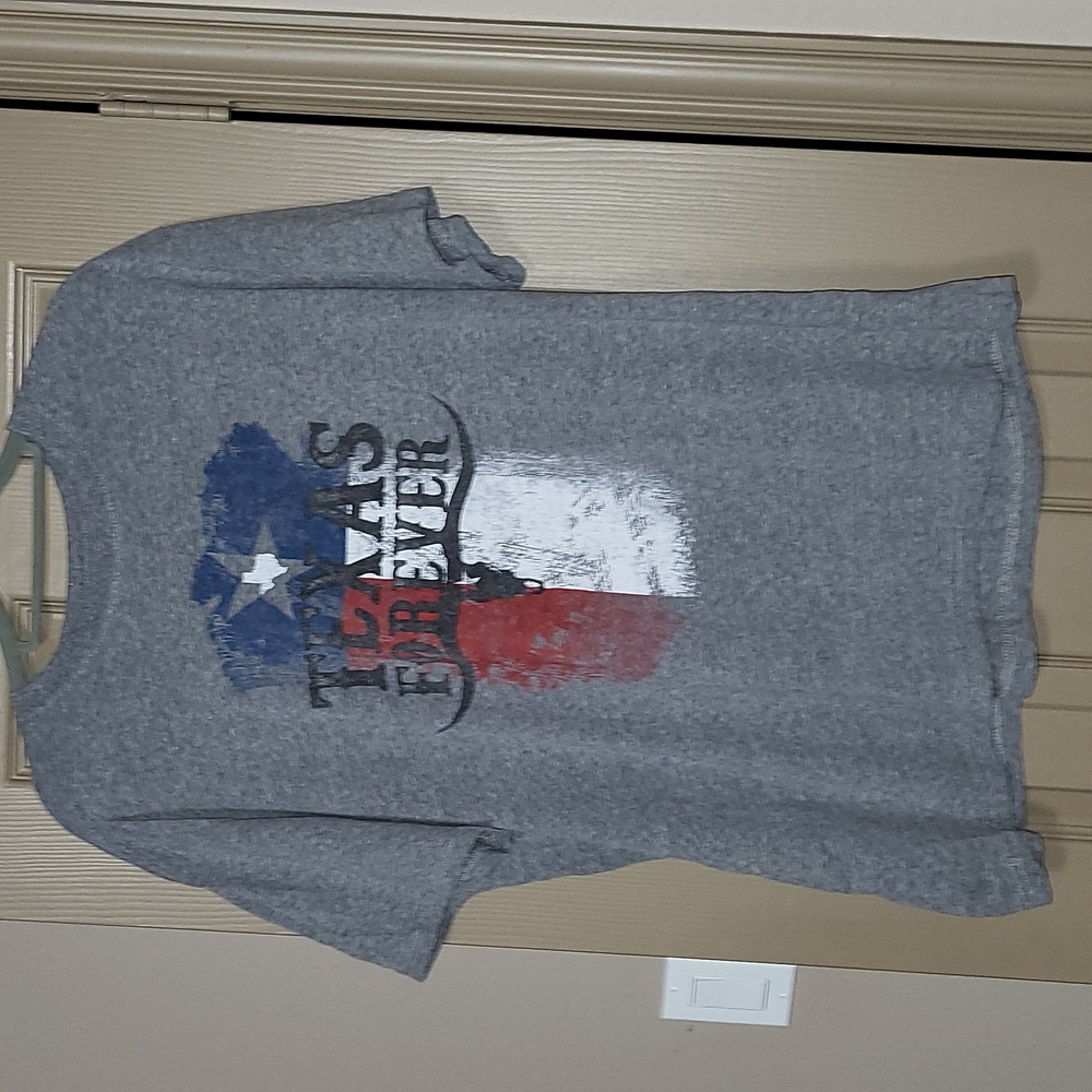 Shirt - Picture 2 of 4